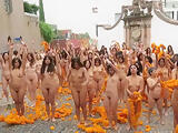 100 Mexican nude women group