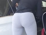 Fat ass Latina carwash booty pt1